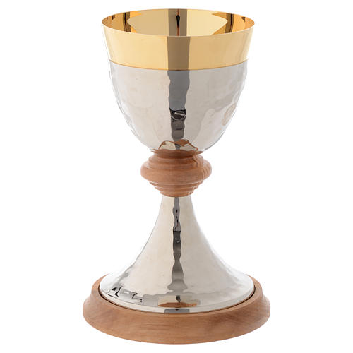 Chalice in hammered brass and Assisi olive wood 1
