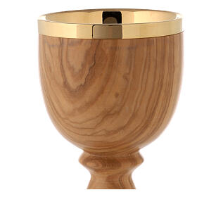 Cálice em madeira de oliveira italiana com copa dourada