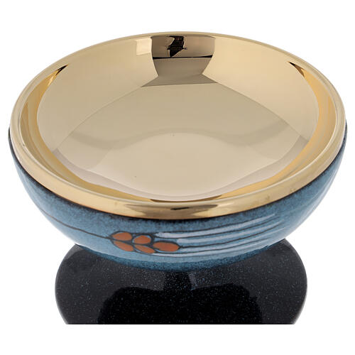 Paten blue ceramic and gold-plated brass with red wheat decoration, diam. 15 cm 4