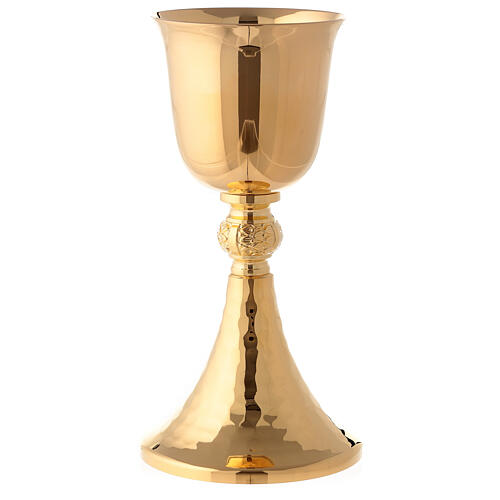 Chalice and pyx made of 24 carat gold-plated brass with knurled effect 2