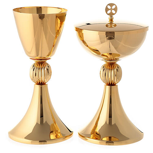 Chalice and pyx made of 24 carat gold-plated brass with striped know 1