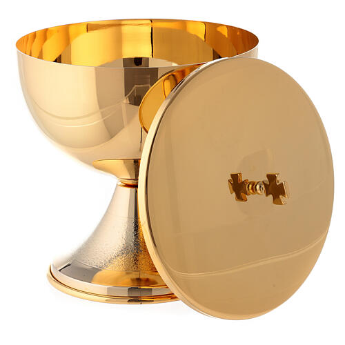 Knurled ciborium in 24-karat gold plated brass 3