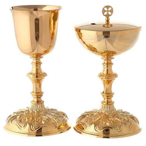 Chalice and pyx made of brass with 24-carat gold plating with Rococo decorations 1