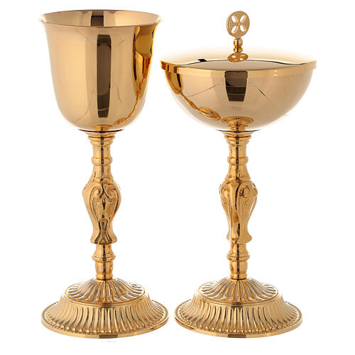 Gold-plated chalice and pyx 24 and 20cm high 1