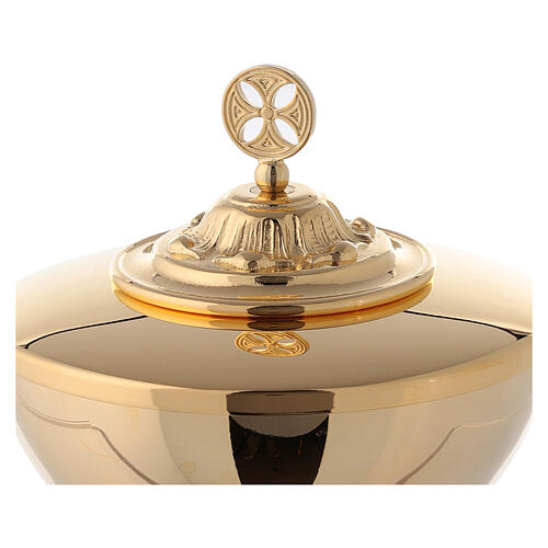 Short pyx made of brass with 24 carat gold plating 3