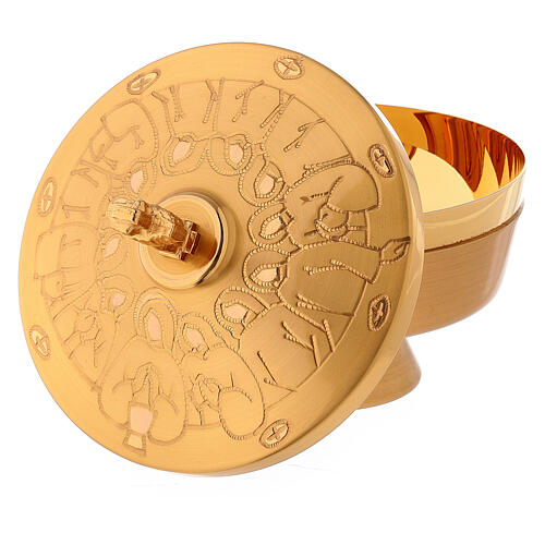 Ciborium in golden brass with Last Supper stylized, diam 10 cm 3