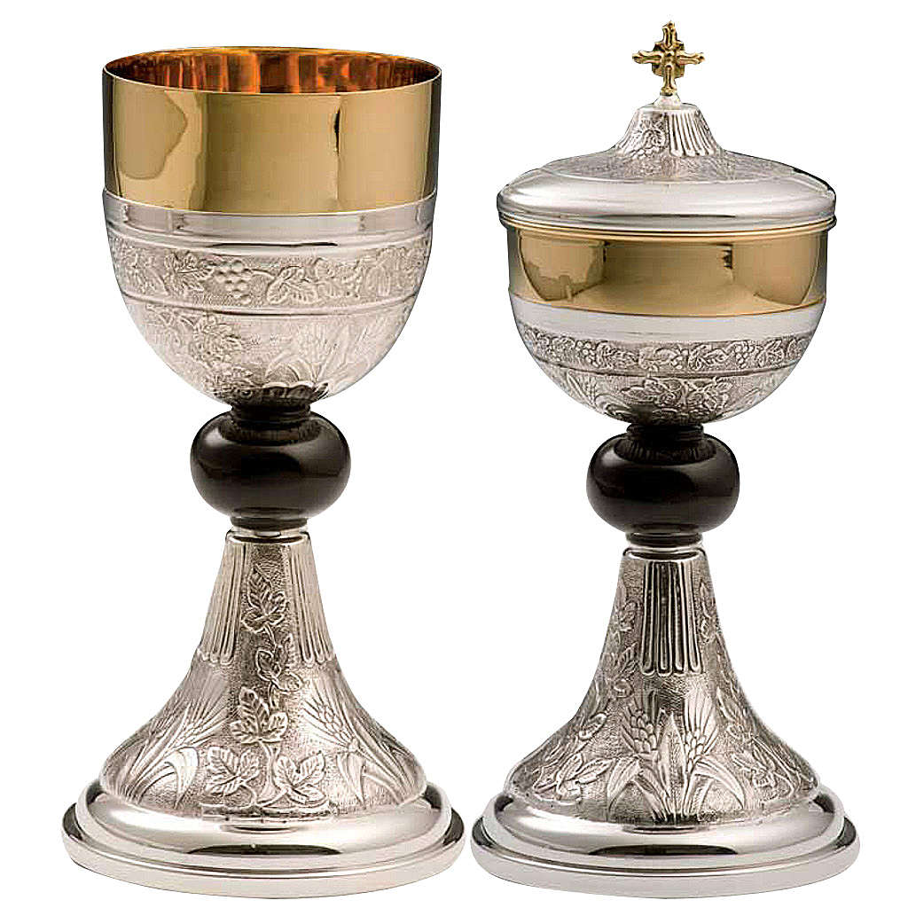 Chalice and ciborium silver 800 grapes model  online sales on holyart Chalice and ciborium silver 800 grapes model  online sales on holyart