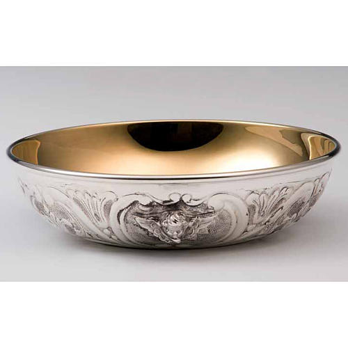 Bowl Paten in silver 800 with angel decoration 2