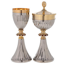 Traveling chalice and Ciborium in 24-karat gold plated brass