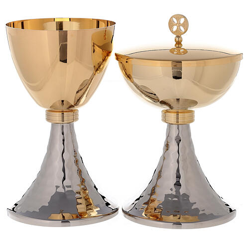 Cálice e Píxide litúrgicos copa latão dourado e base martelada estilo simples 1
