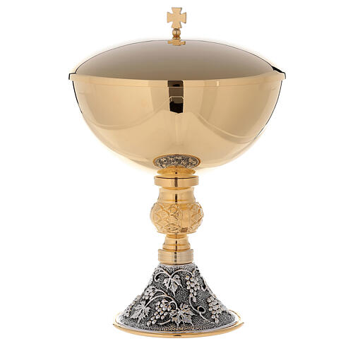 Ciborium Magnum of 24k gold plated brass grapes and leaves on the base 1