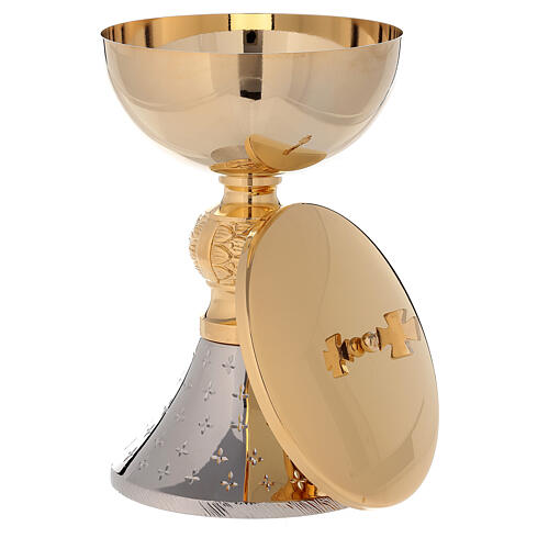 Chalice and ciborium 24-karat bicolored brass with diamond finished base 5
