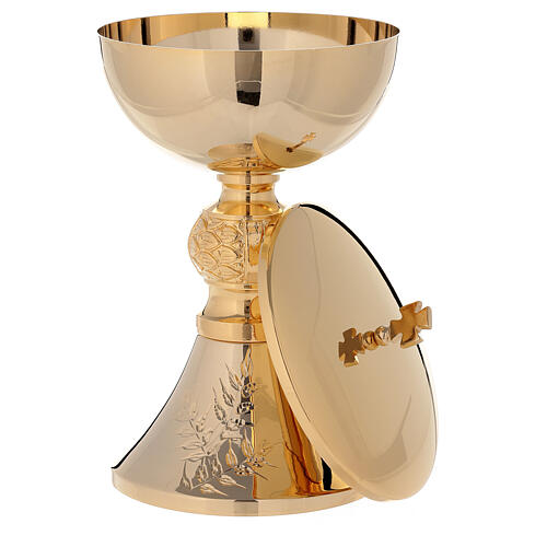 Chalice and ciborium of 24k gold plated brass with leaf pattern on diamond fnish base 5