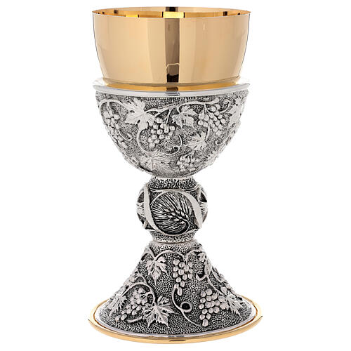 Goblet in 24k golden brass with base and undercup grapes and leaves 5