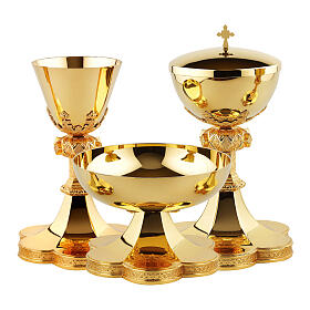 Calice pisside patena Molina stile gotico ottone dorato 