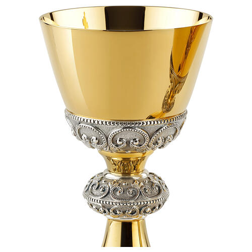 Molina chalice ciborium and bowl paten of bicoloured brass with decorated node and sub-cup 4