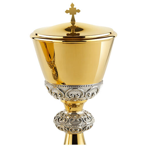 Molina chalice ciborium and bowl paten of bicoloured brass with decorated node and sub-cup 5