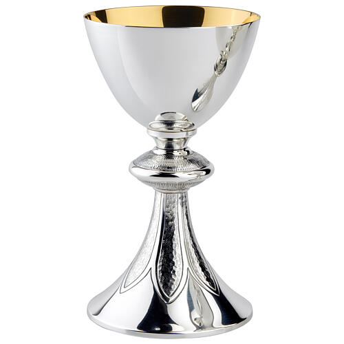 Chiselled calice ciborium and bowl paten by Molina, artistic silver collection 1