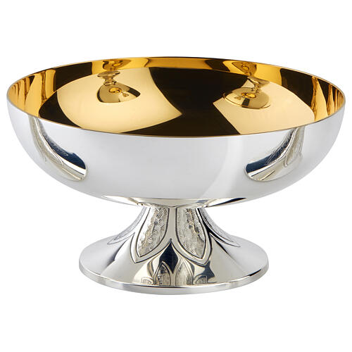 Chiselled calice ciborium and bowl paten by Molina, artistic silver collection 5