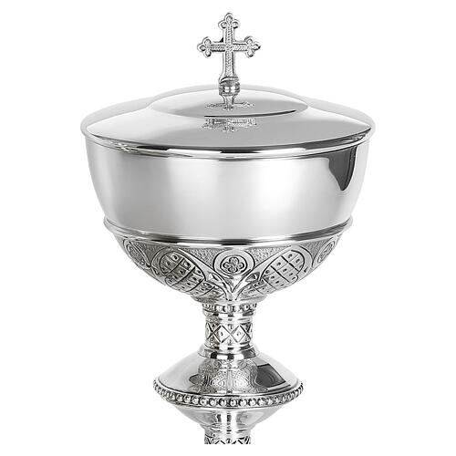 Molina Eucharist set in gilt brass with gothic design 4