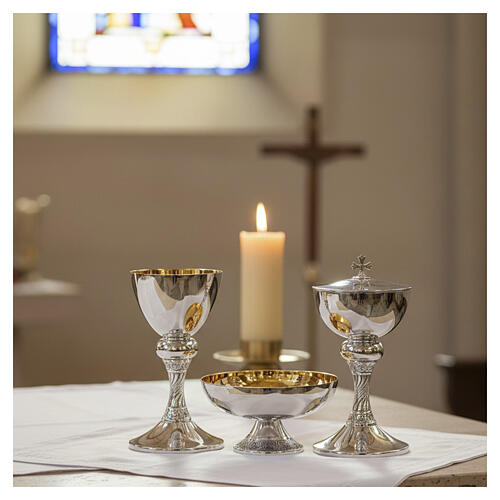 Molina Eucharistic set, brass, twisted stem 2