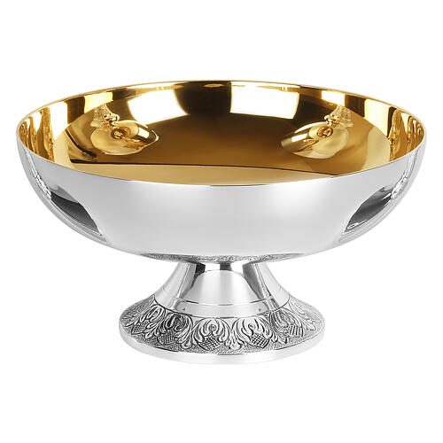 Molina Eucharist set in brass with twisted decoration 6