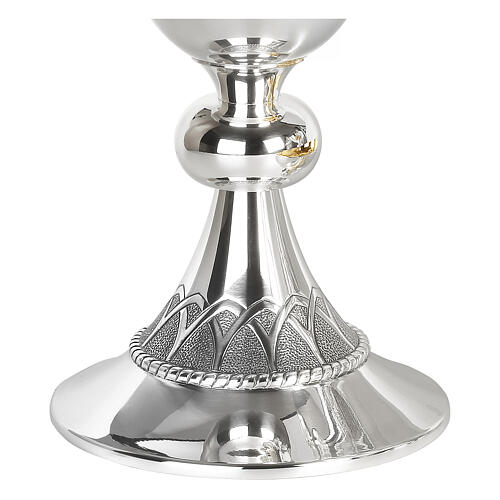 Set pour Eucharistie Molina en laiton argenté avec base ciselée 8