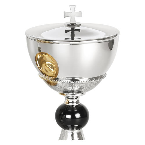 Molina Eucharist set in golden brass with black knot 5