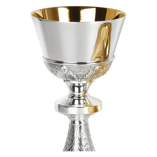 Molina Eucharistic set, gold plated brass, leaf pattern 3