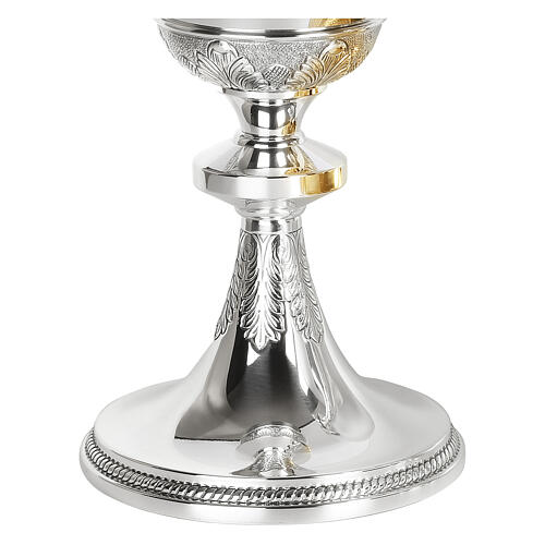 Molina Eucharistic set, gold plated brass, leaf pattern 7