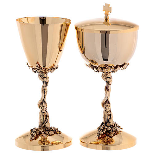 Set of chalice and ciborium, burnished gold vine pattern, brass 1