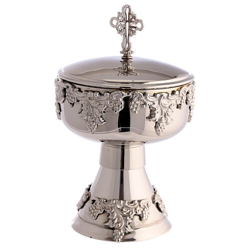 Modern chalice, ciborium and paten of silver-plated brass, embossed vine pattern 4