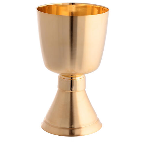 Minimalist chalice, ciborium and bowl paten of gold plated brass 2