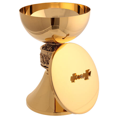 Chalice and ciborium set with Last Supper decoration, gold plated brass with burnished node 5