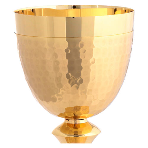 Kielich i patena Jubileusz 2025, mosiądz pozłacany, symbole Eucharystii grawerowane wykończenie 3