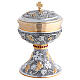Kelch und Ziborium zweifarbig mit roten Ziersteinen und Weintraubenmotiv s4