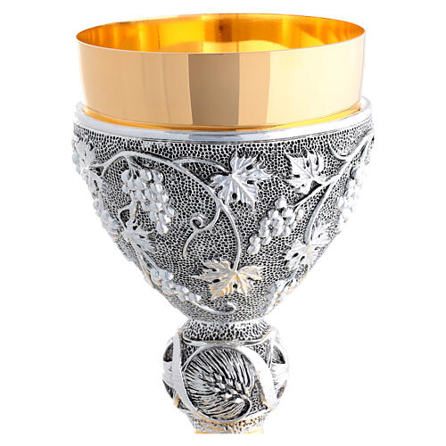 Bicolour chalice and ciborium with dotted base, grape design and wheat ear node 3