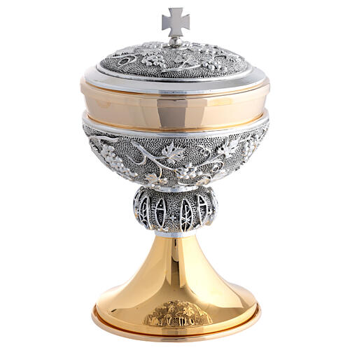 Kelch und Ziborium zweifarbig mit Weintraubenmotiv, Fischmotiven und PAX-Symbol 4