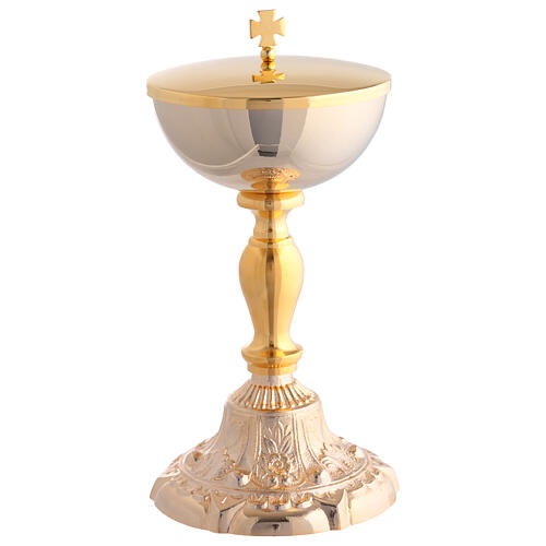 Kelch und Ziborium aus Messing, 24 Karat vergoldet, mit floralen Ornamenten an der Basis – 25 cm 4
