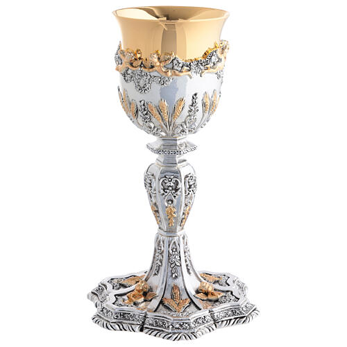 Kelch und Ziborium in Silberoptik mit vergoldeten Engel- und Ährendekorationen im Barockstil 10