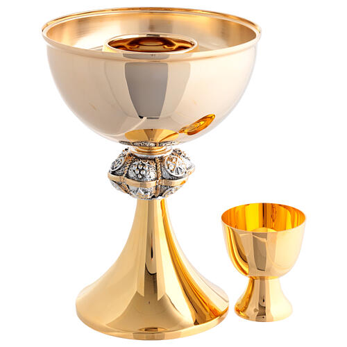 Ziborium für die Kommunion unter beiden Gestalten, vergoldet mit Weintraubenmotiv und PAX-Symbol – 25 cm 3