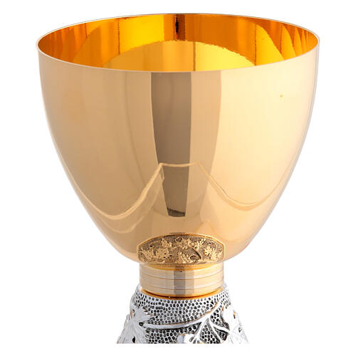 Cálice e píxide base pontilhada com cachos de uva 3