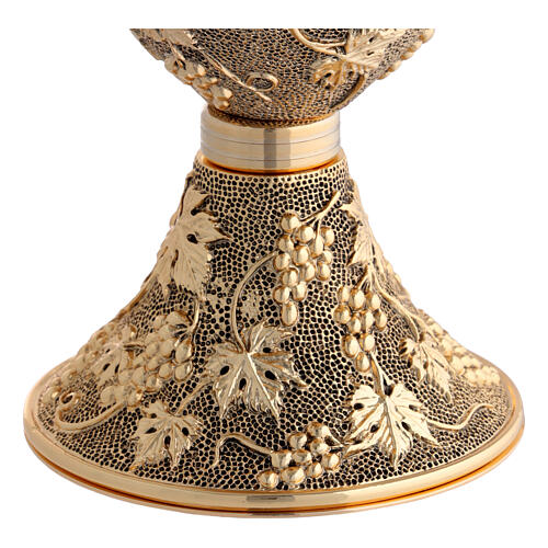 Chalice and Ciborium with Gold Grape Relief and Dotted Base 5