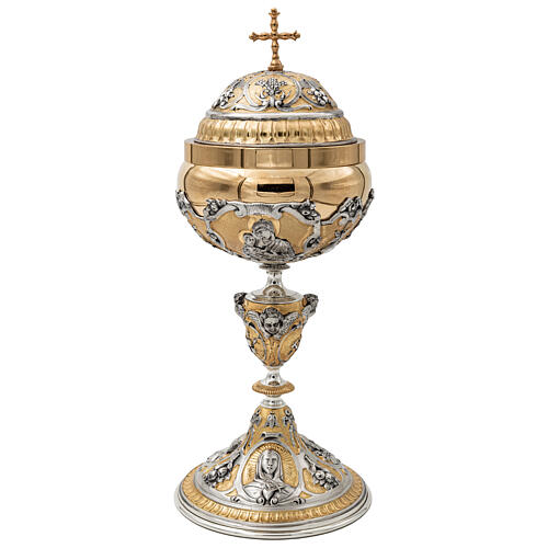 Chalice and ciborium with Saints and symbols of Christ's Passion, lost-wax casting, two-tone finish 3