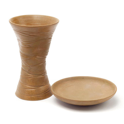 Ceramic chalice and low paten, Kristos 1