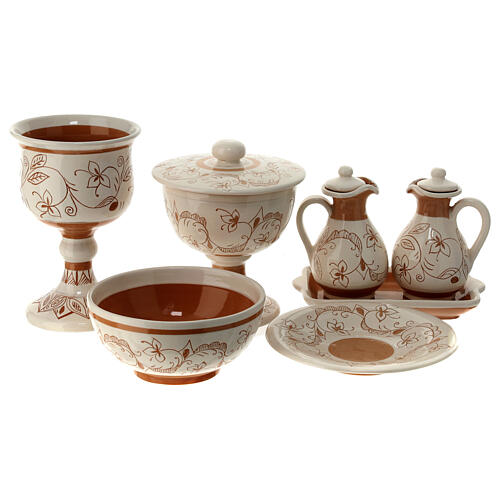 Ceramic Eucharistic set with floral pattern, Deruta 1