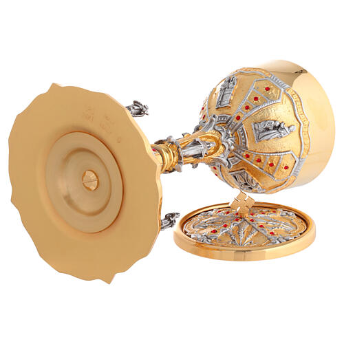 Cálice e píxide bicolores ouro 24K cristais vermelhos estilo barroco cenas vida de Jesus 13