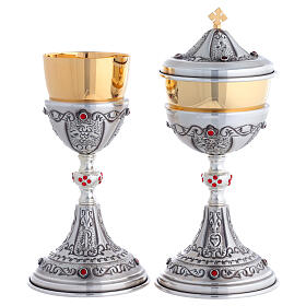 Calice e pisside argento finitura oro e cesellatura con gemme rosse