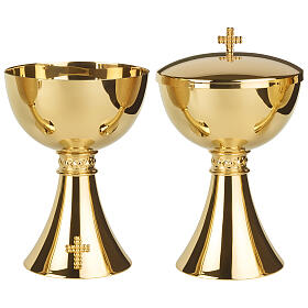 Molina chalice and ciborium in smooth golden brass with Visigothic design