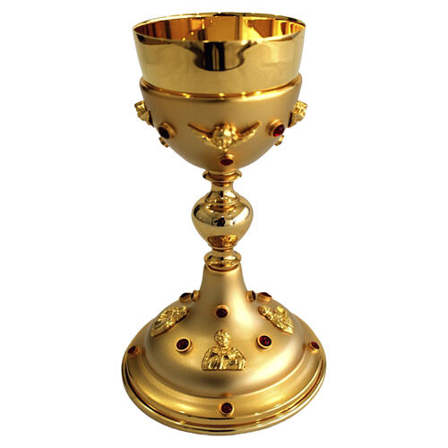 Chalice and ciborium in 24k gold-plated brass with angels, red stones and evangelists 2